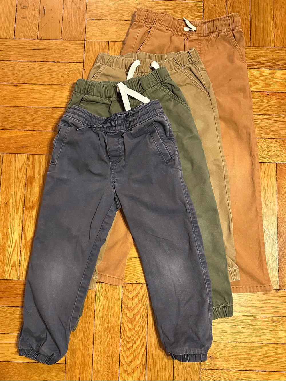 4T, 4-Pairs Old Navy/Cat & Jack Kids Jogger Pants - Blue, Green, Tan, Rust